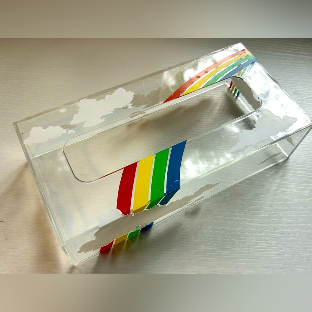 Vintage Rainbows Clouds Clear Lucite Acrylic Tissue Box Holder Cover‎ Retro 80s
